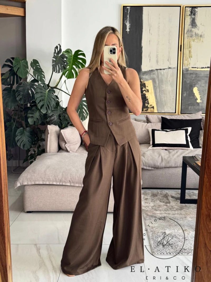 Set chaleco y pantalon café 