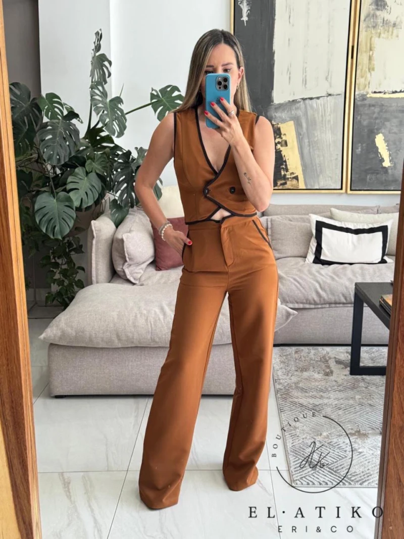 Set Chaleco y pantalón filos blanco 