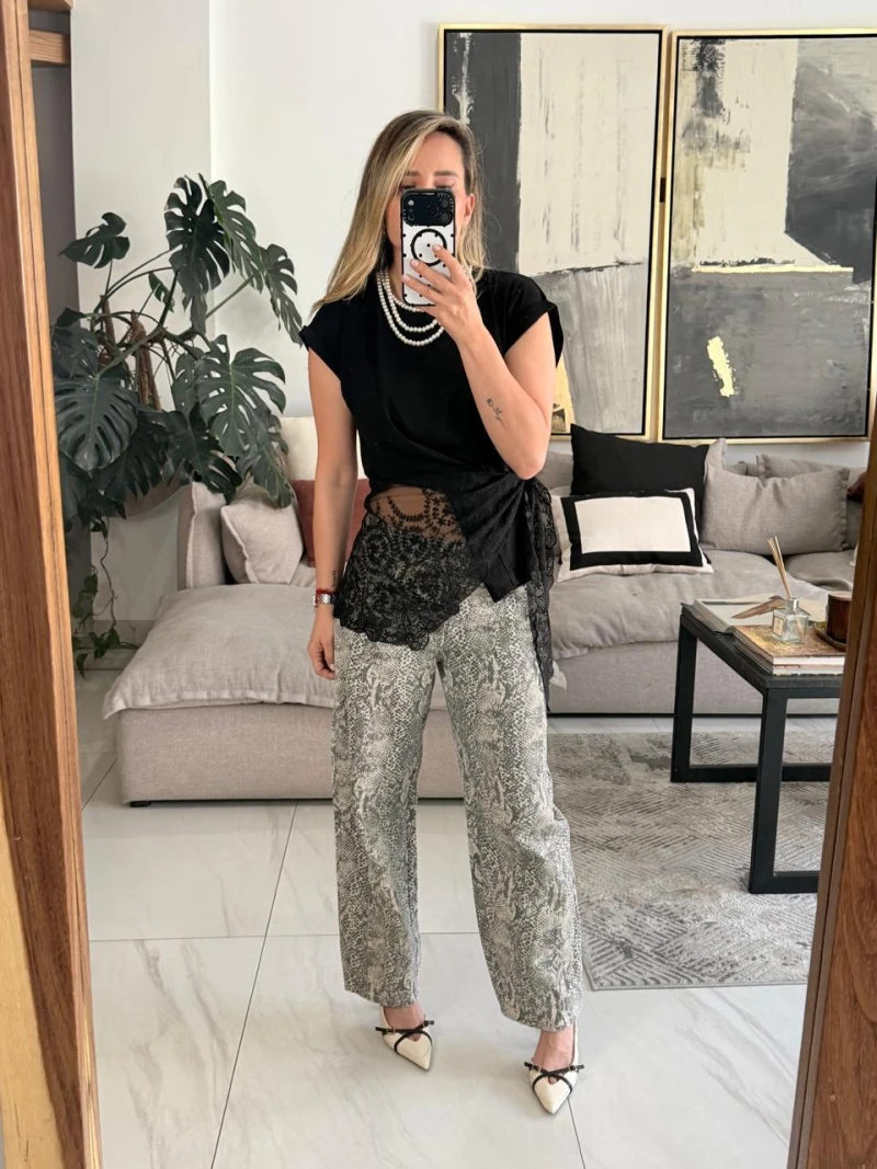 Blusa con encaje