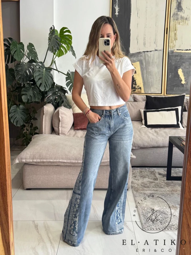 Jeans con diseño paliacate